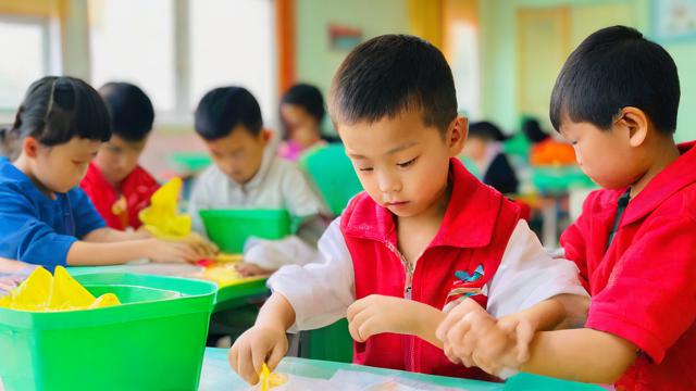 幼兒教育勞動