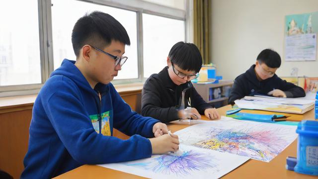疫情期間做藝術(shù)教育